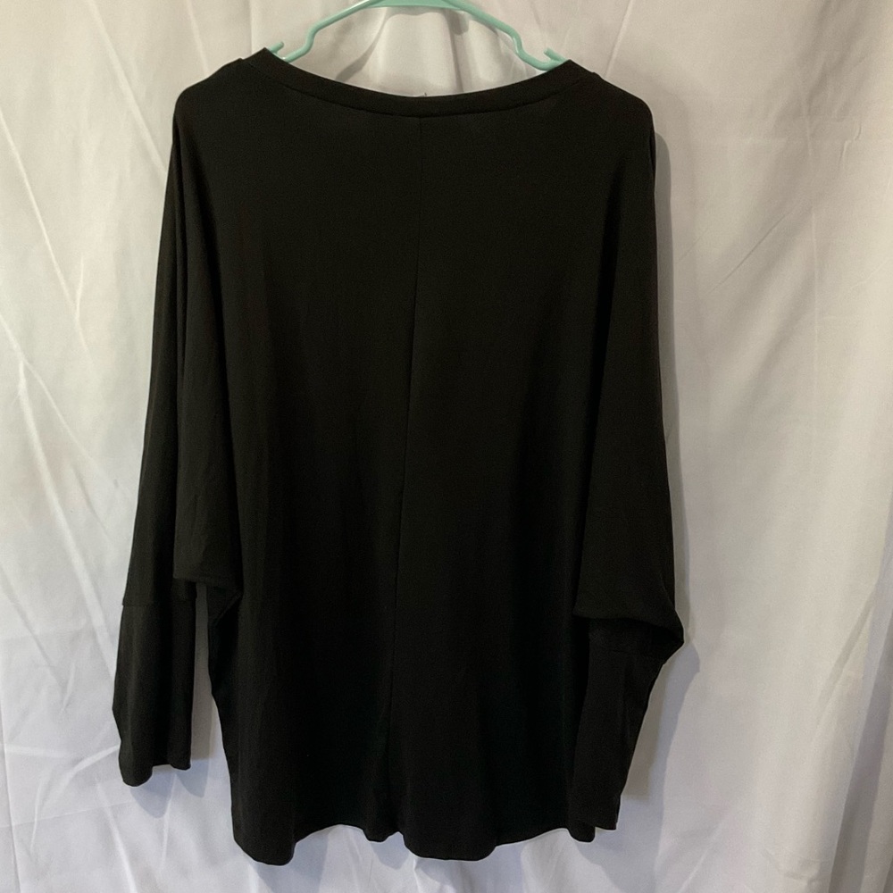 White Birch Plus Size Women’s Black Dolman Cut Batwing Sleeves Plus Size 2X - Picture 7 of 8